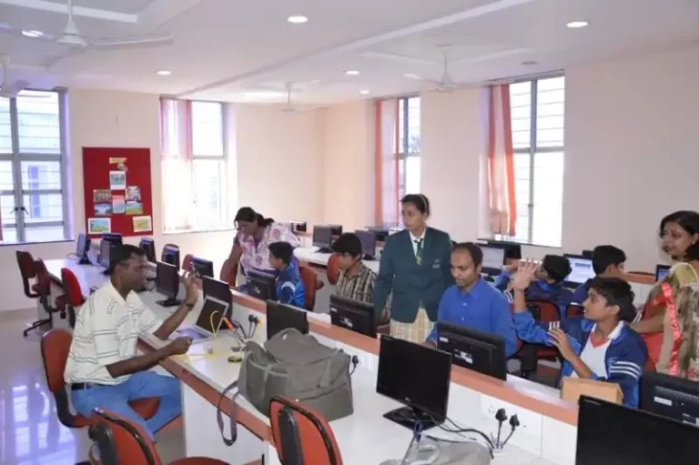 Robotics Workshop at Dhruv Academy, Sangamner